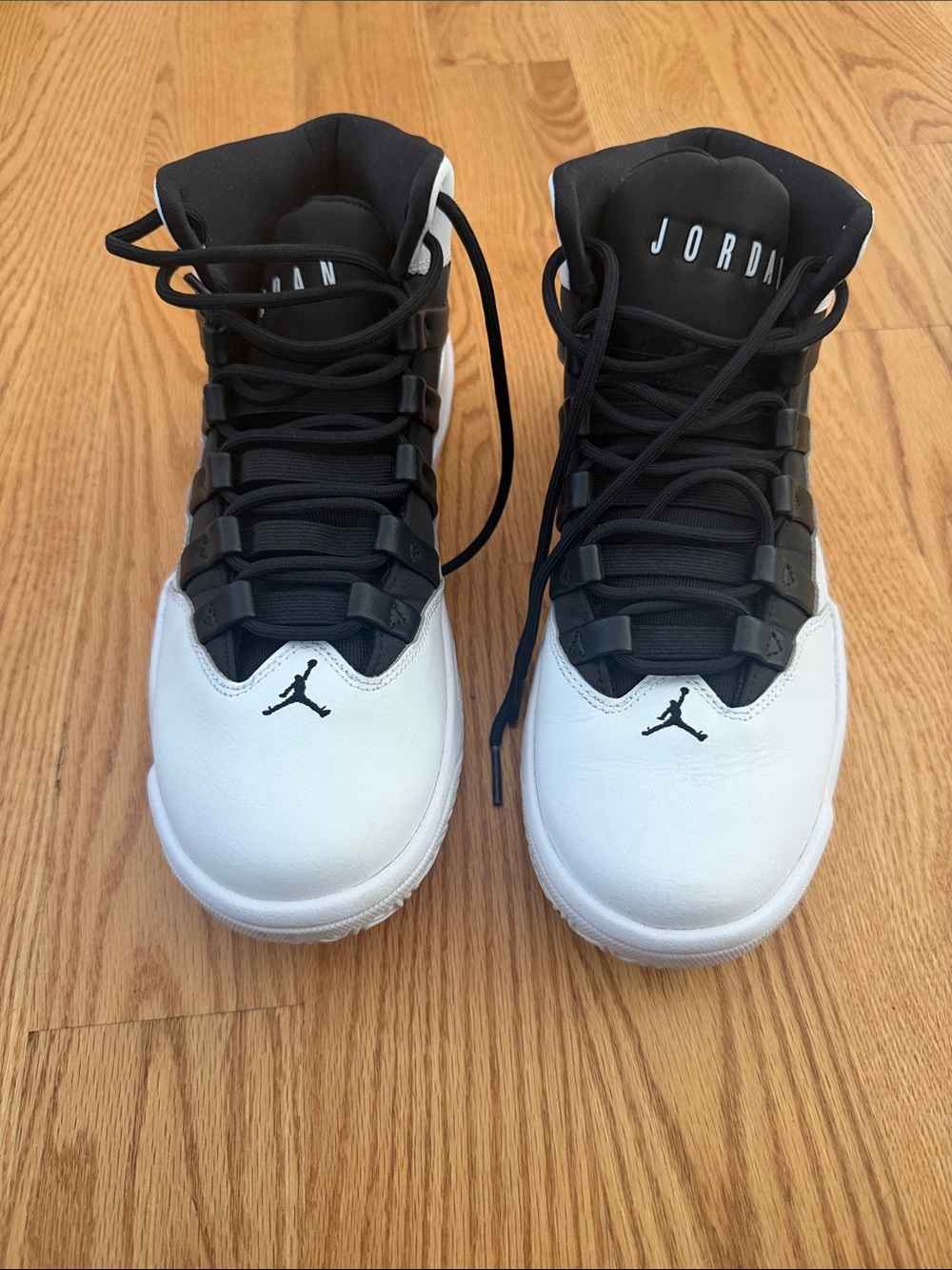 Jordan Sneakers - Black & White